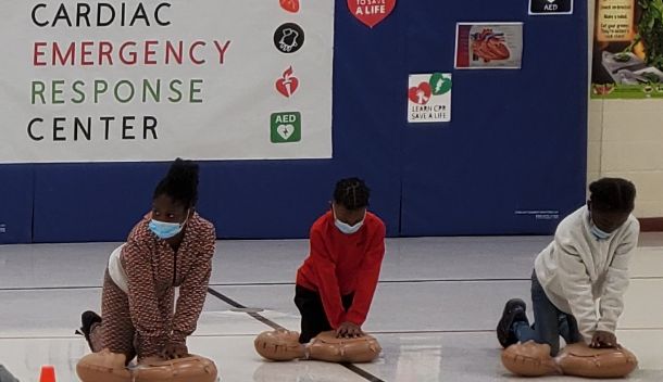  Mayfair Students Learn How to Be Life Savers